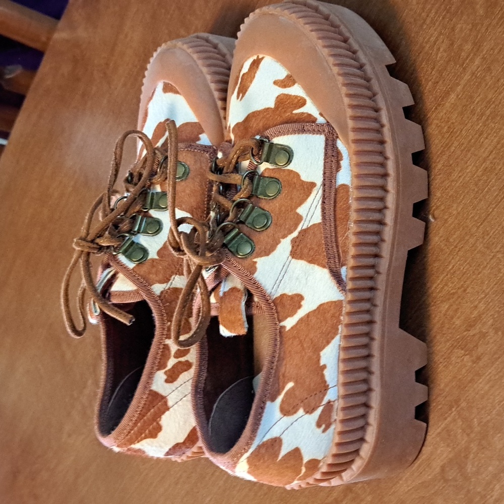 FLASH SALE Jeffrey Campbell Brown and White Leather (Callf Hair) - Picture 2 of 5